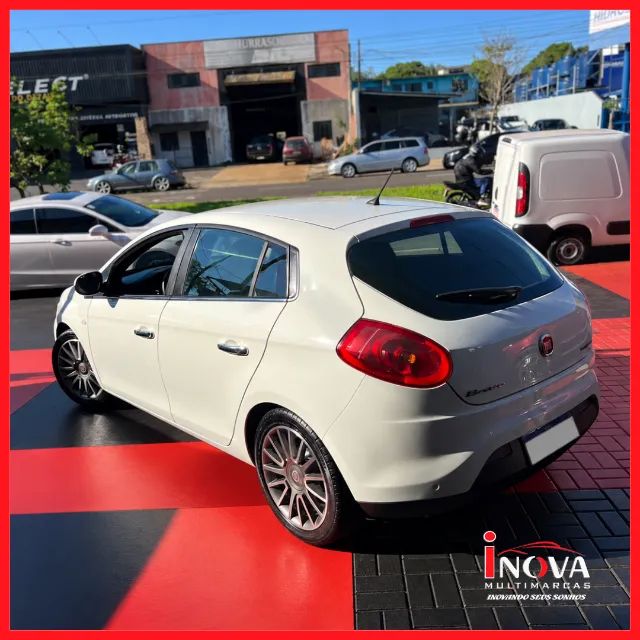Fiat Bravo Absolute 1.8 Flex 16V 5P 2011 - Foto 2