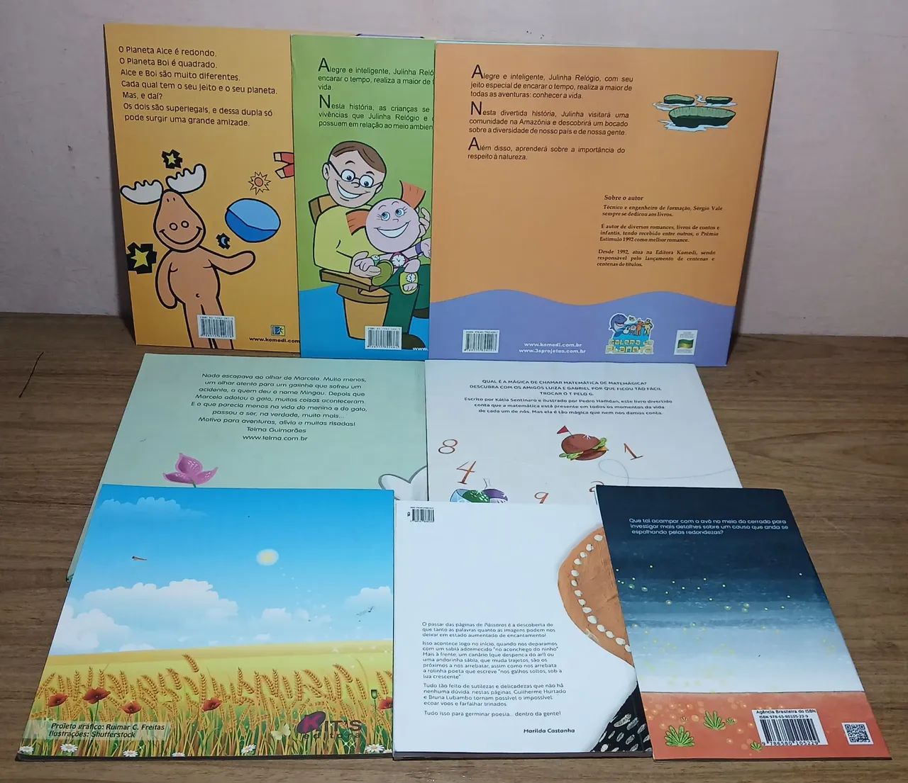 Lote com 8 livros infantis  - Foto 5