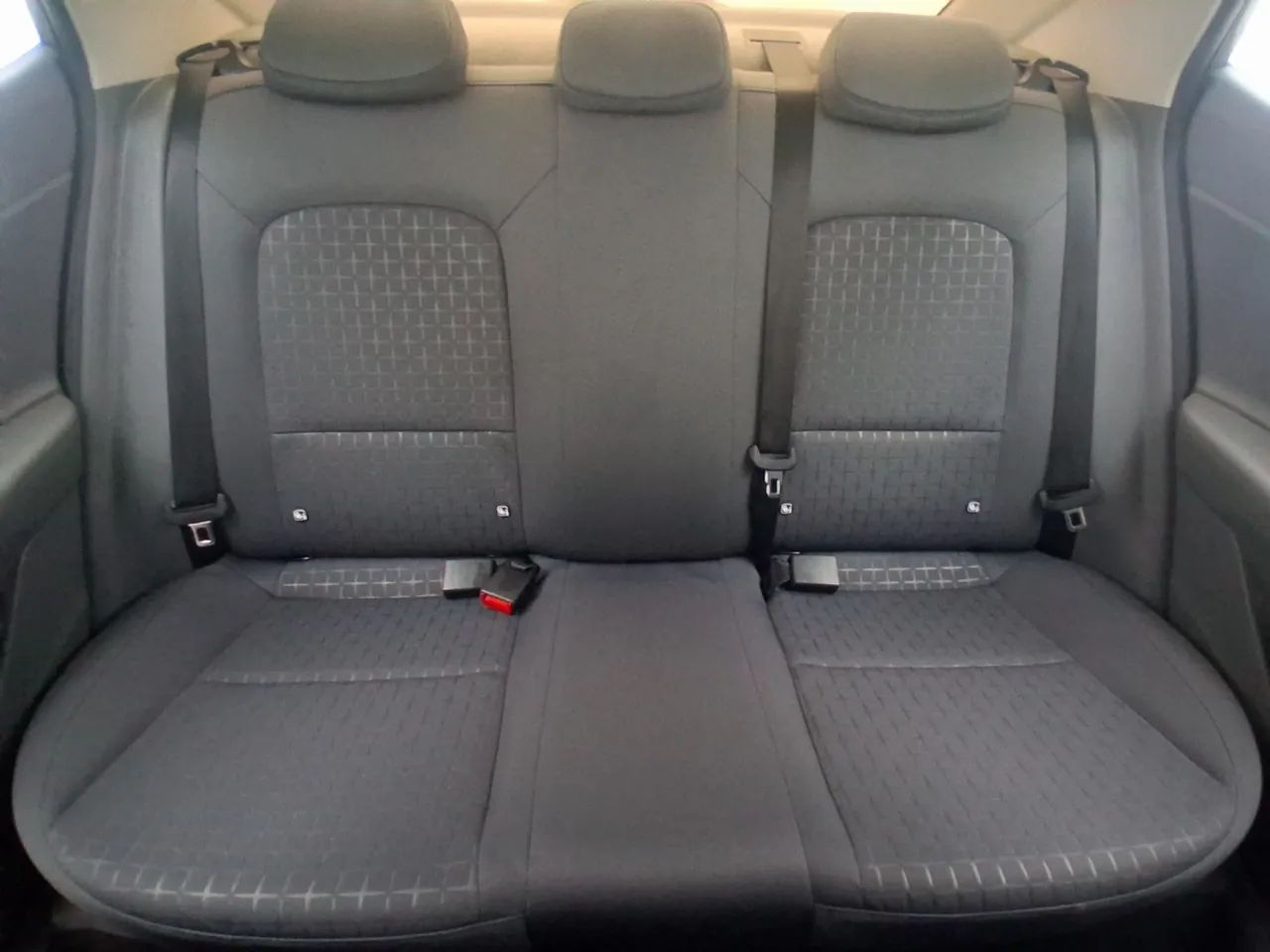 Hyundai HB20S Limited 1.0 TB Flex 12V Aut., foto 16 de 18