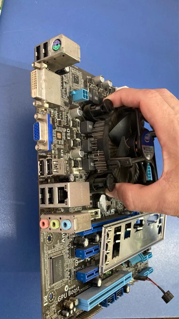 Placa mãe Asus P8H61-M LE/BR 1155 DDR3  - Foto 5