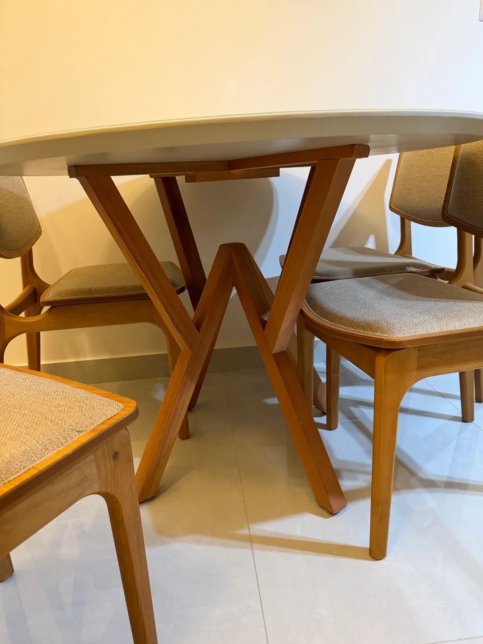 Vendo mesa de jantar 4 lugares  - Foto 3