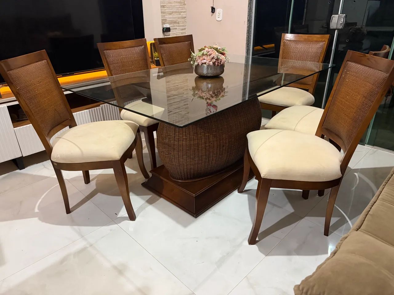 conjunto de mesa de jantar de madeira da marca Sierra - Foto 3