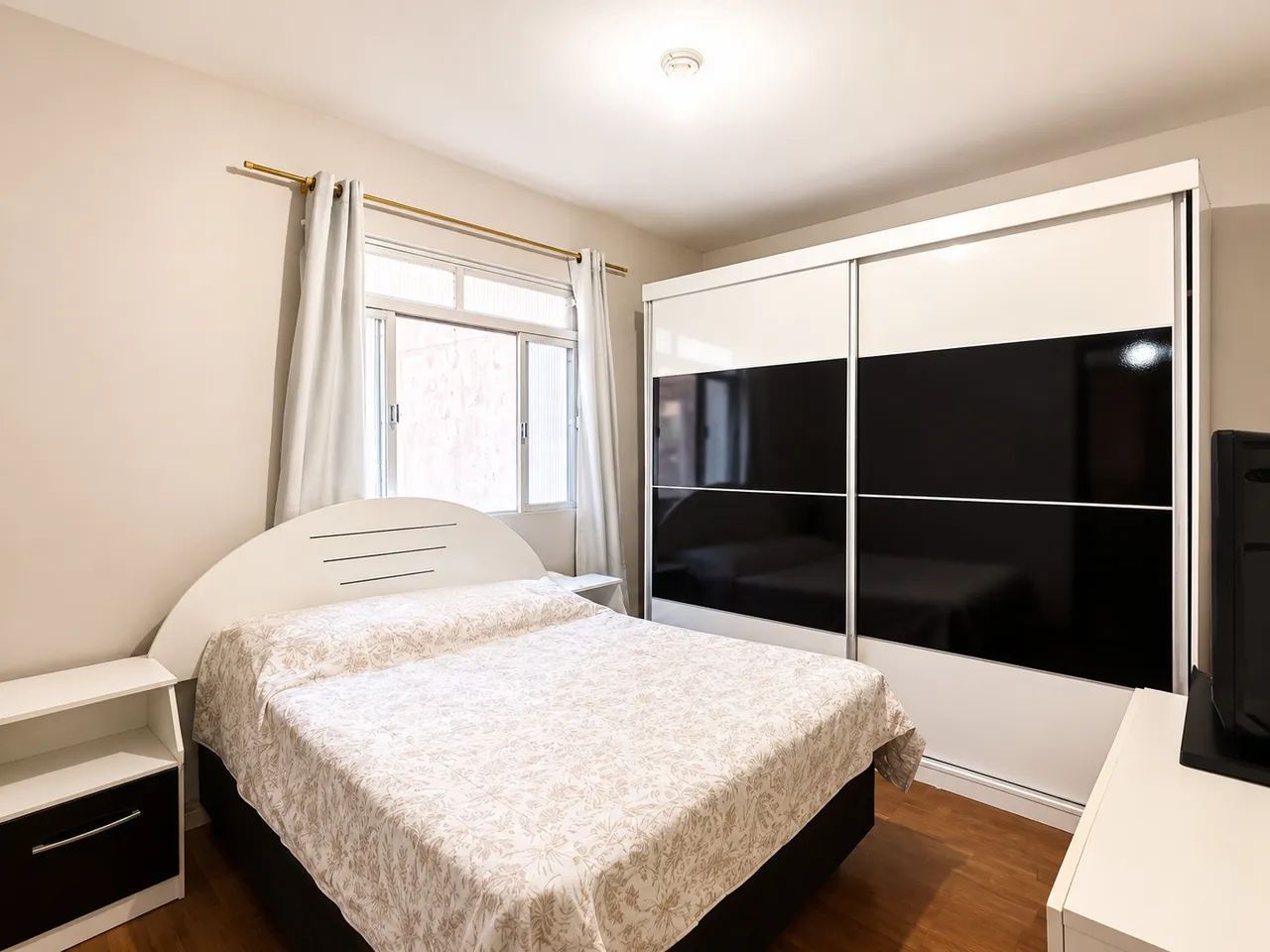 Apartamento de 2 quartos com ambientes amplos no Centro para venda - Foto 4
