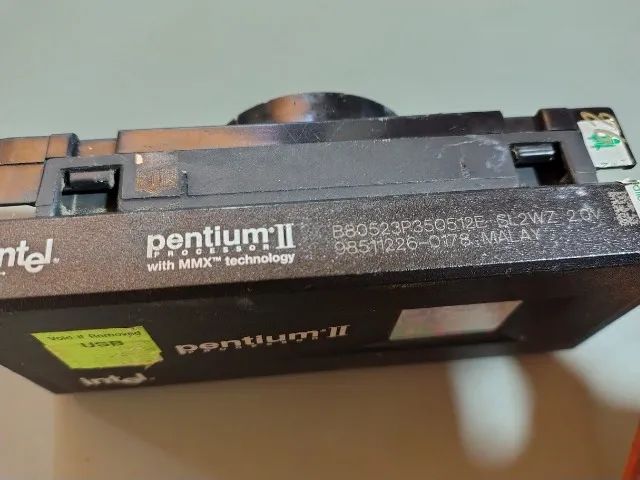 Processador Raridade Intel Pentium II 350Mhz 512kb Cache Slot1 - Foto 2