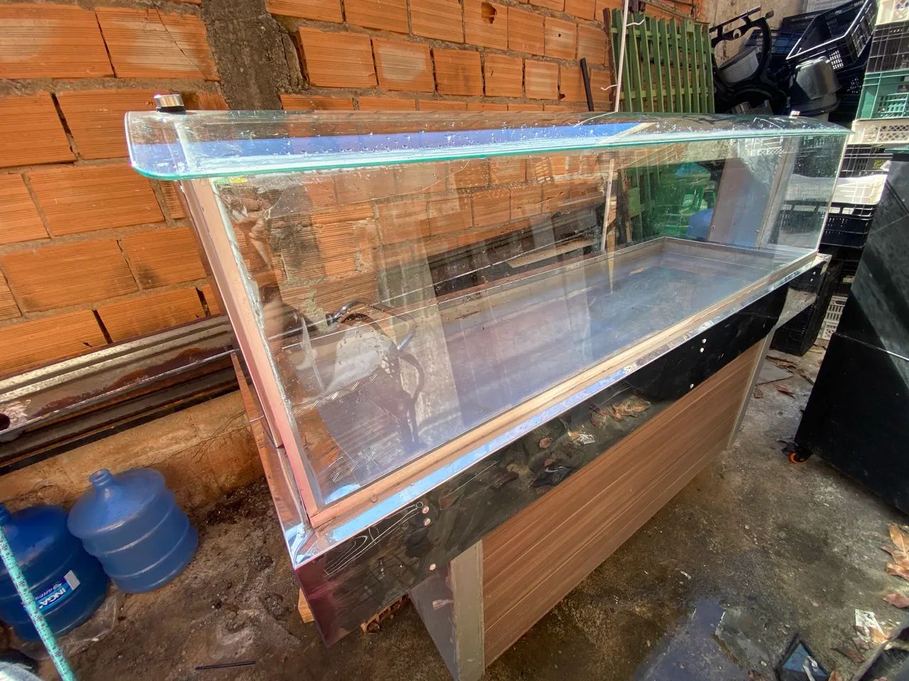 Vitrine refrigerada inox com vidro curvo - Foto 2