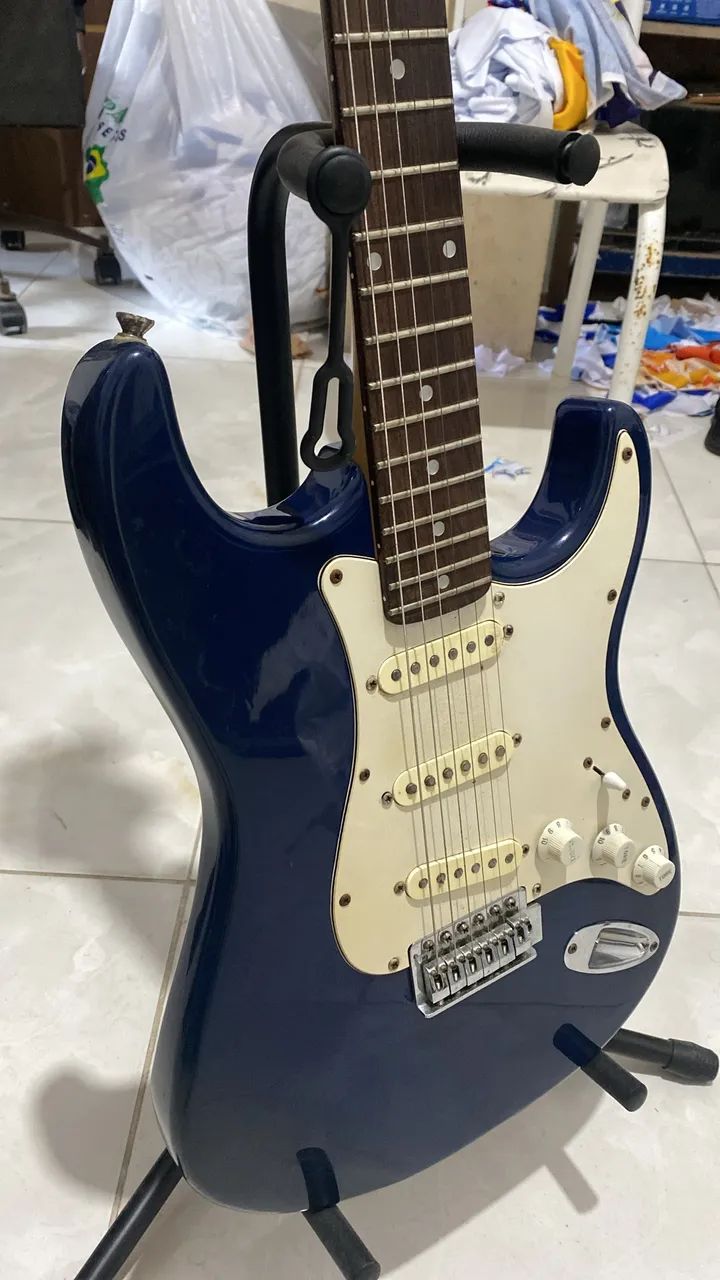 Guitarra squier fender - Foto 2