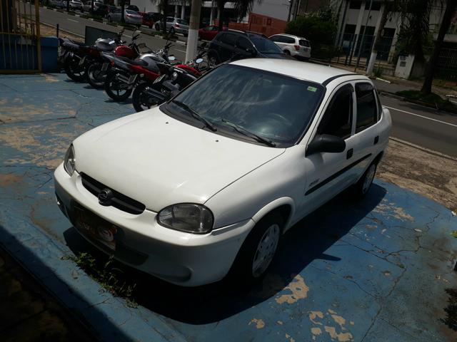 Gm - Chevrolet Corsa Sedan Classic Spirit 2005