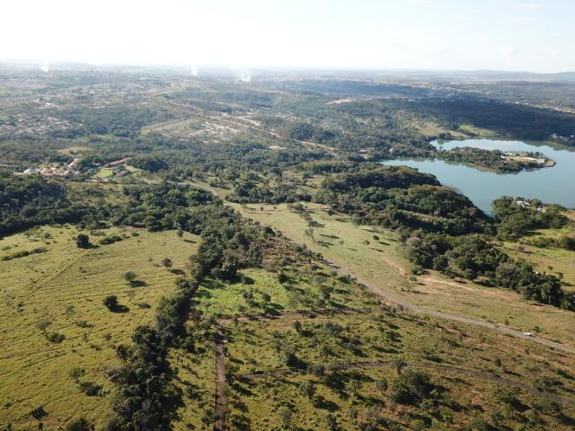 Vende-se, próximo ao Lago Corumbá 3 Lotes - Foto 5