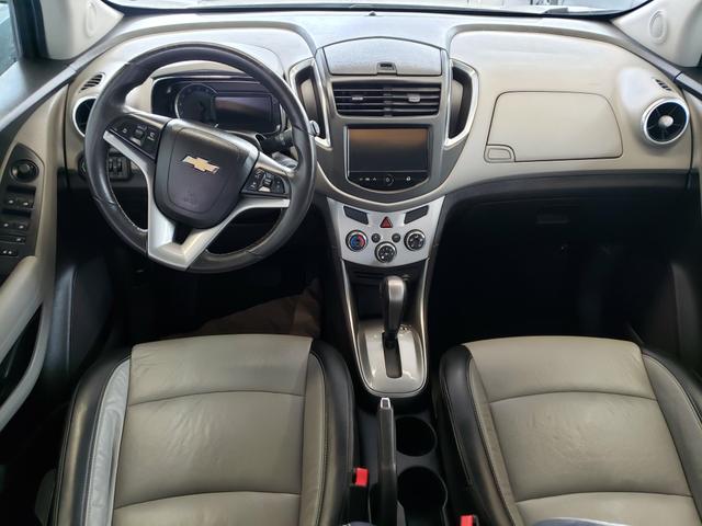 Chevrolet Tracker 1.8 Automatico com teto solar vendo troco e financio R$ - Foto 11
