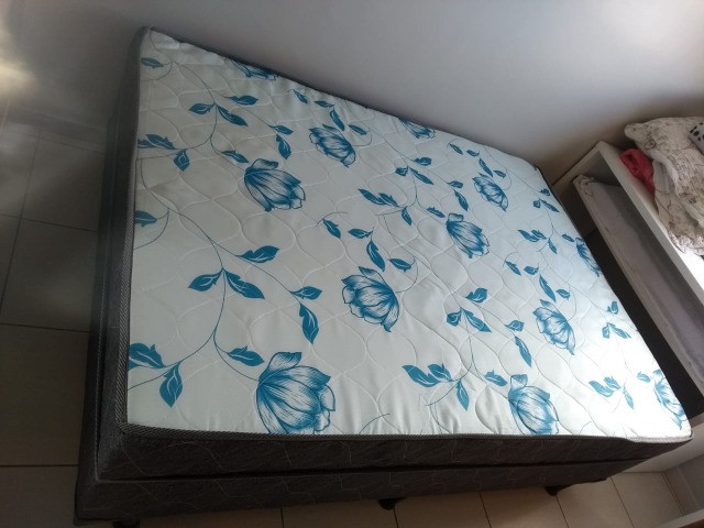 Cama box com 7 cm de espuma