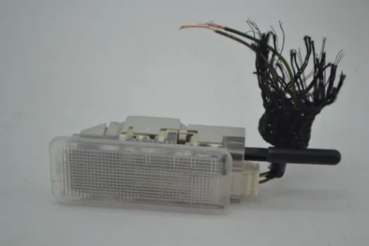 Luz Luminaria Cortesia Porta Luva Citroen C3 Tendance 2016