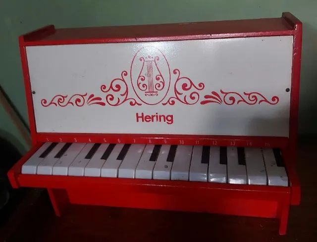 Antigo Piano Infantil Hering