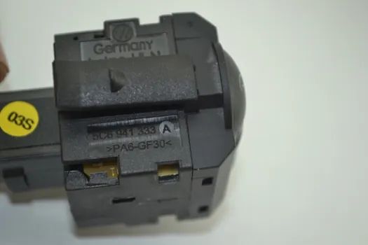 Botão Interruptor P Estacionamento Vw Jetta Original 1k09271 - Foto 5