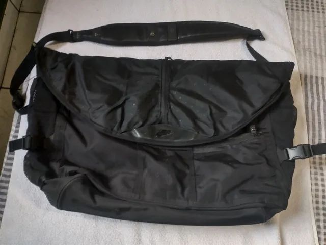 Bolsa Nike naylon emborrachada alça parte de couro 