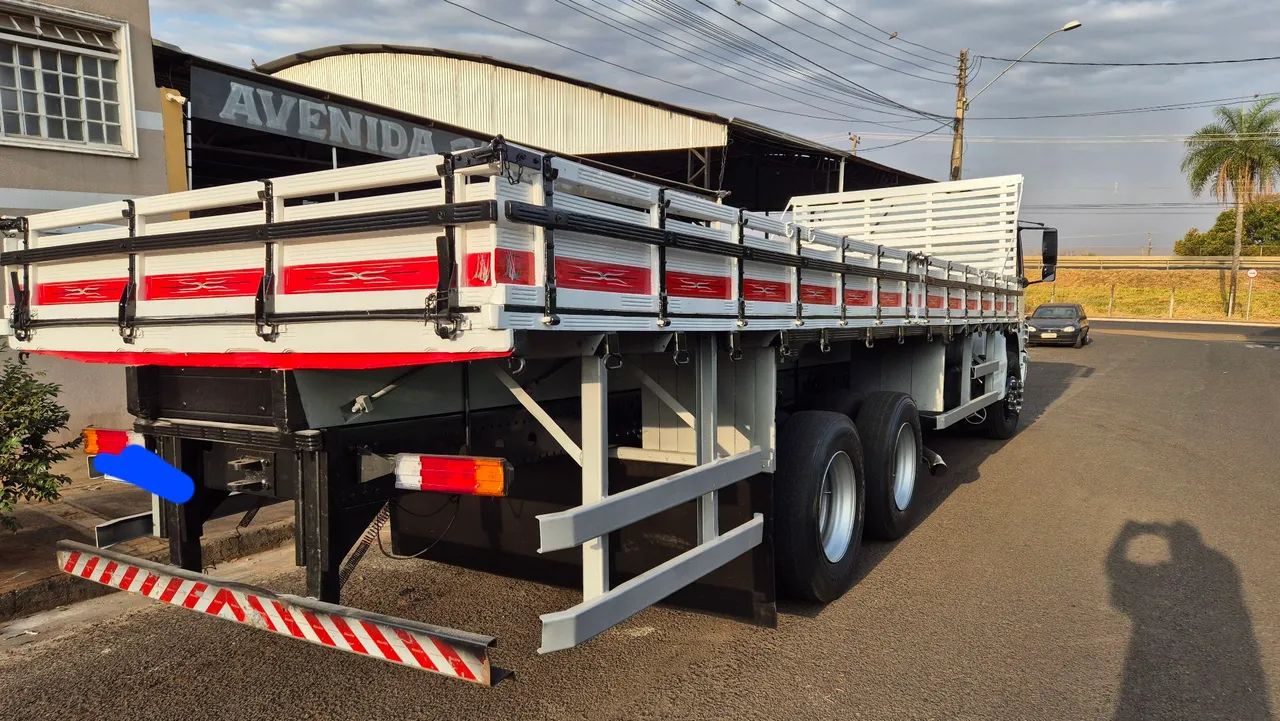 Atego 2425 2011 carroceria - Foto 11