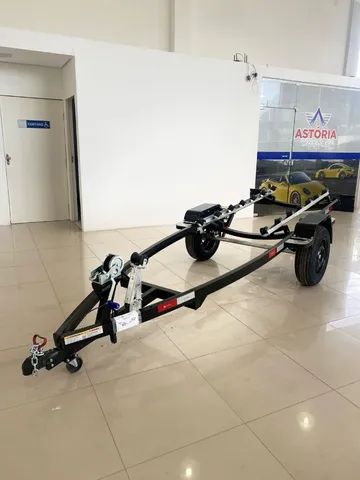 CARRETA PARA JET SKI FREE HOBBY EM ALUMÍNIO 2026 OKM, Berços em Roldanas Parcelamos 36x