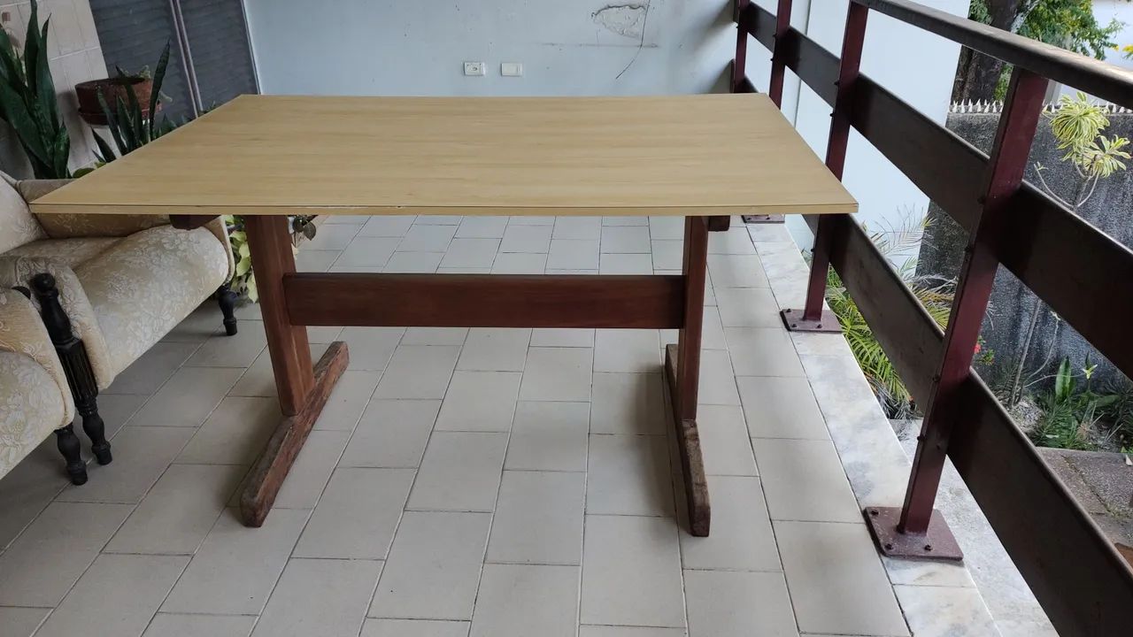 Mesa retangular de madeira, 06 lugares. - Foto 3