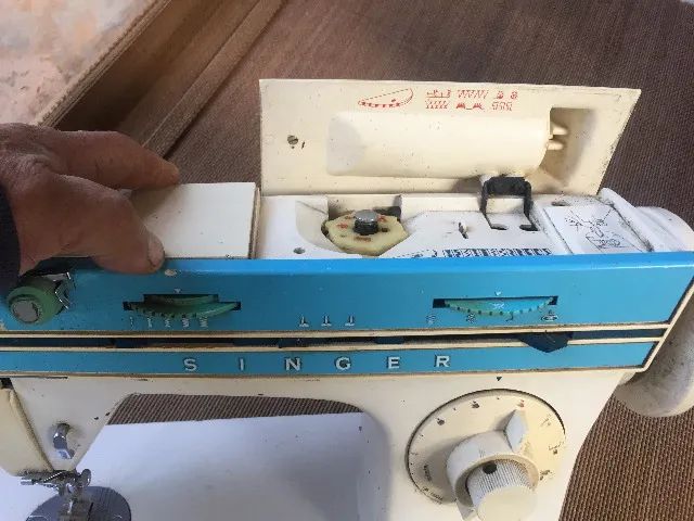 Maquina de costura Singer Bobina Magica Flexiponto - Foto 5