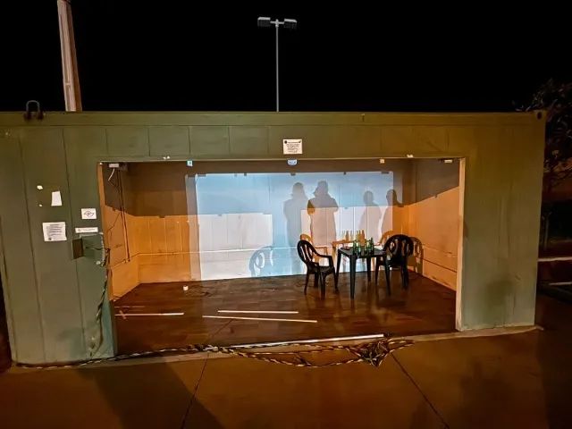 Abaixamos o preço  Container vidraçaria, portas, e sistema elétrico  R$ 35.000, - Foto 3