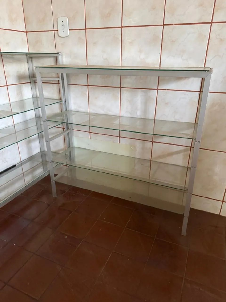 Prateleira de ferro e vidro - Foto 2