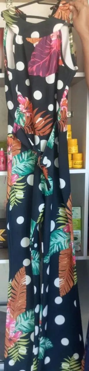 Body estampado com detalhe torcido