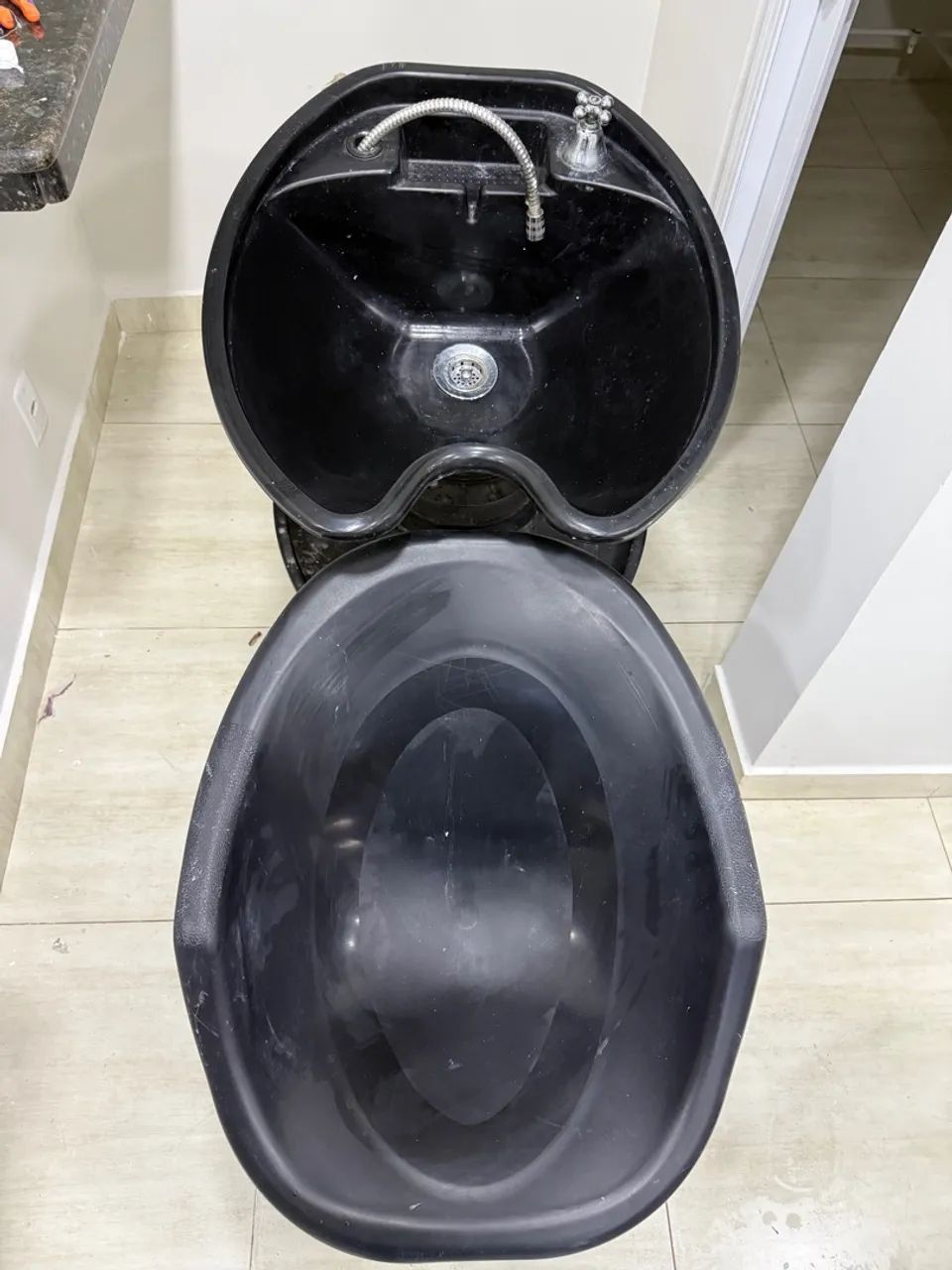 Lavatório cabeleireiro com aquecedor 127 w - Foto 3