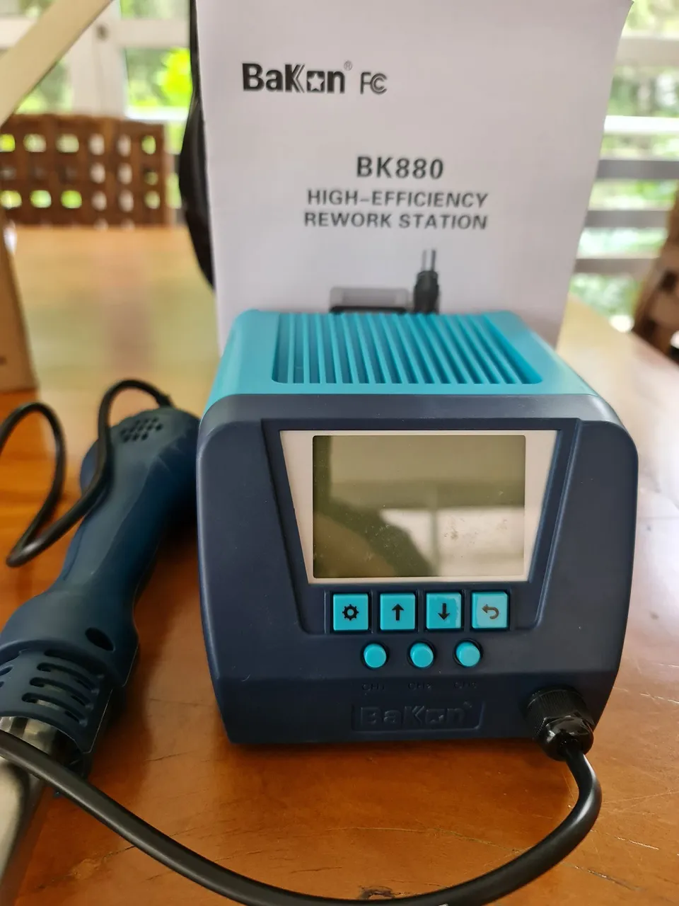 Estação de Retrabalho para Celular Bakön BK880
