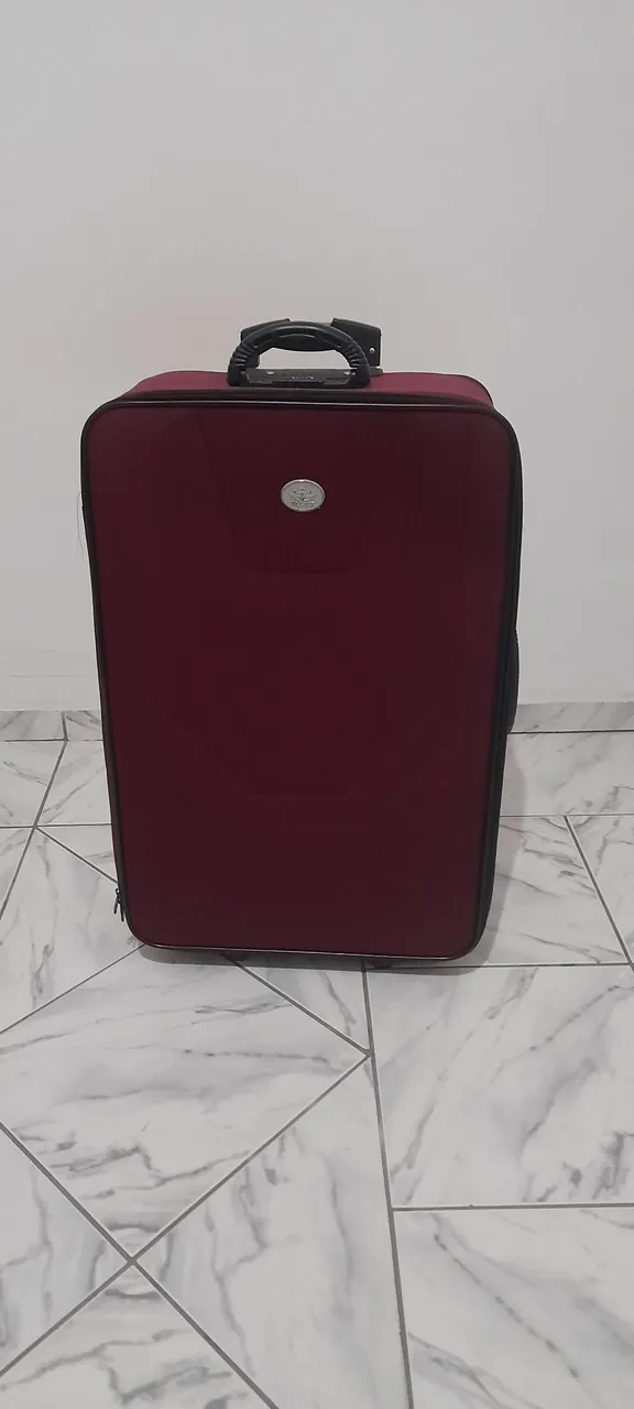 Mala de viagem bordo vinho