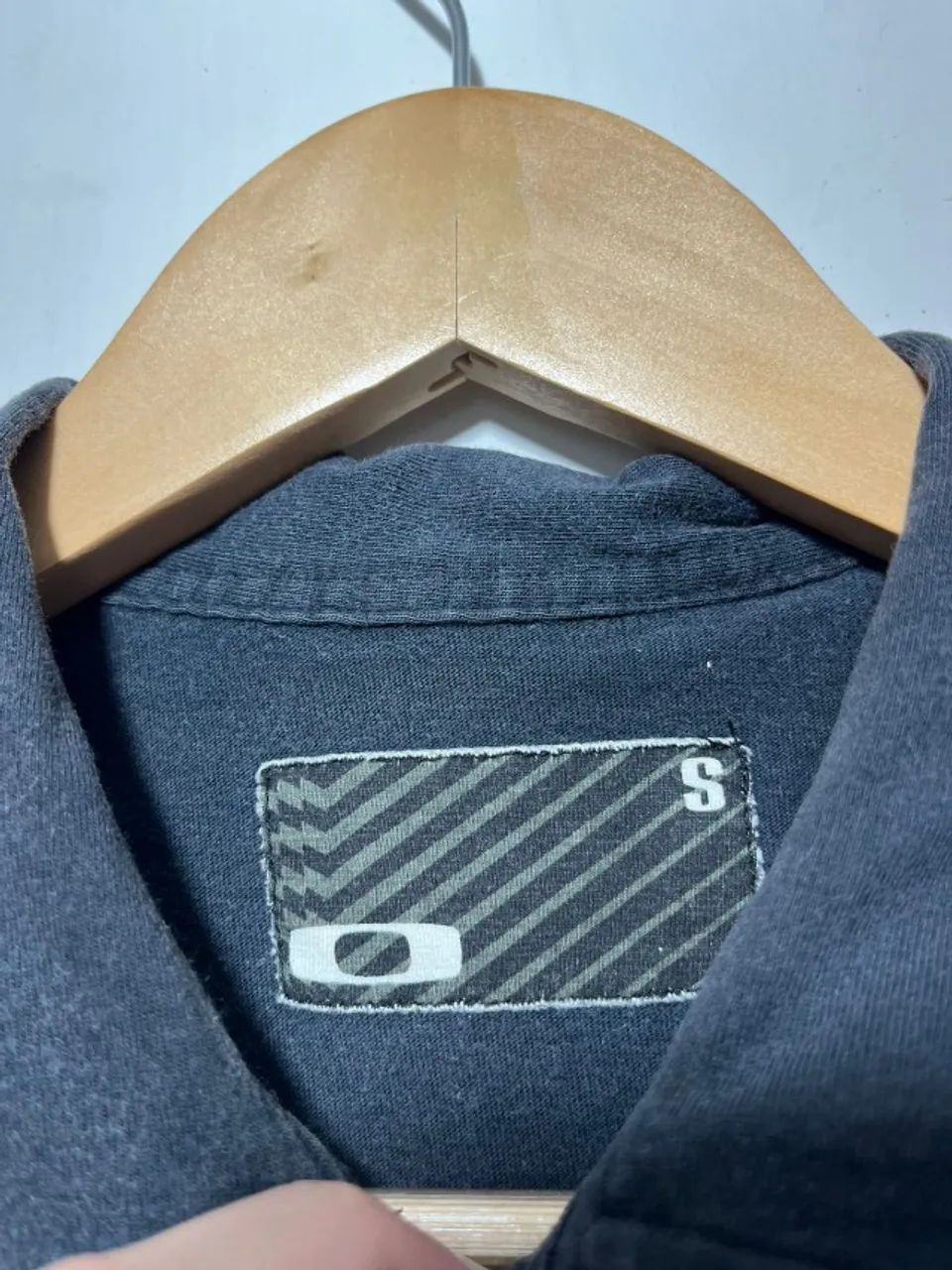 Camisa Polo Oakley Antiga - Foto 2