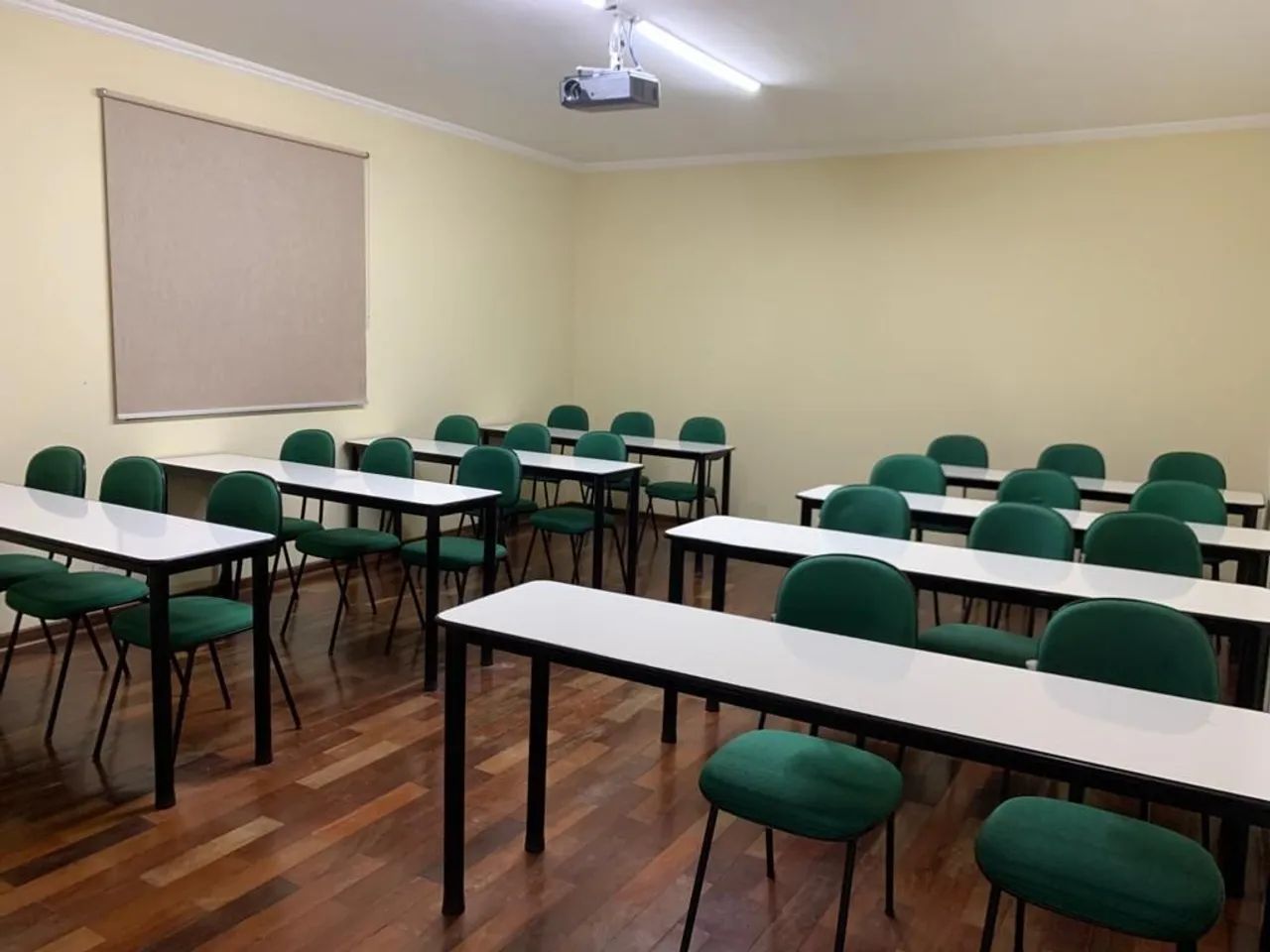 Mesas Escritório, reunião e home office - 1,80x0,50 Perfeito Estado de uso.