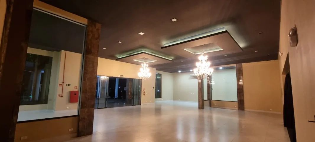 Aluga-se / Vende-se - Salão comercial Único em Maringá - Foto 4
