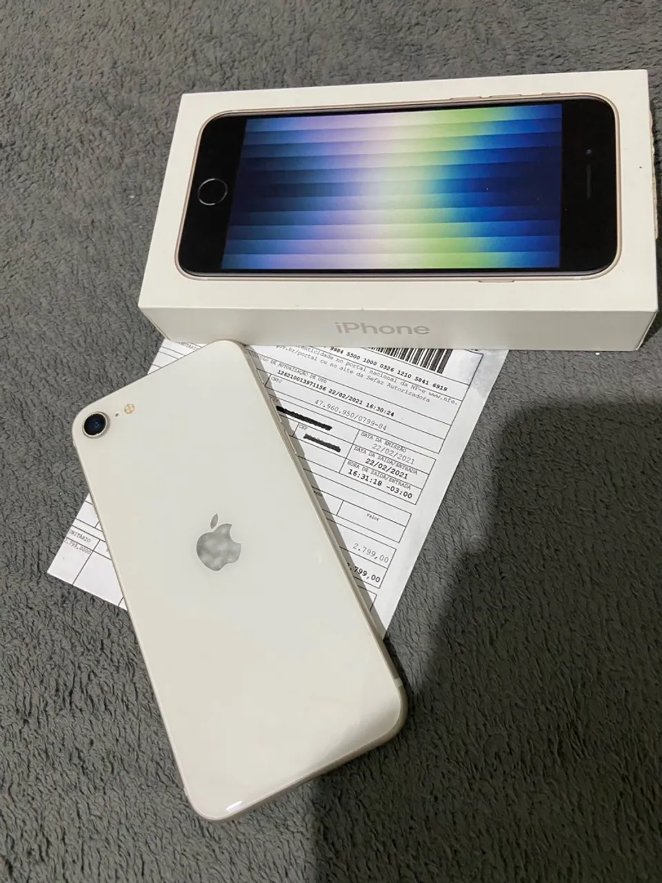iPhone SE 3 geração=iPhone 13 , 64gb, com nota fiscal e caixa!