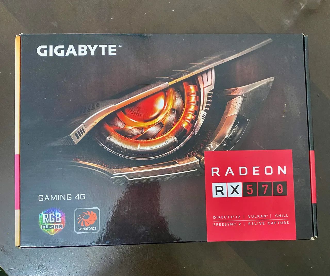 Placa de video RX570 Gigabyte radeon. 