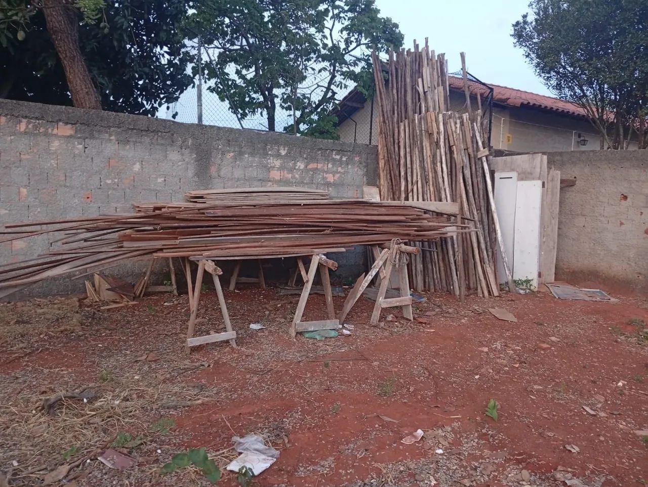 Planks, Supports, and Battens64750748441091120