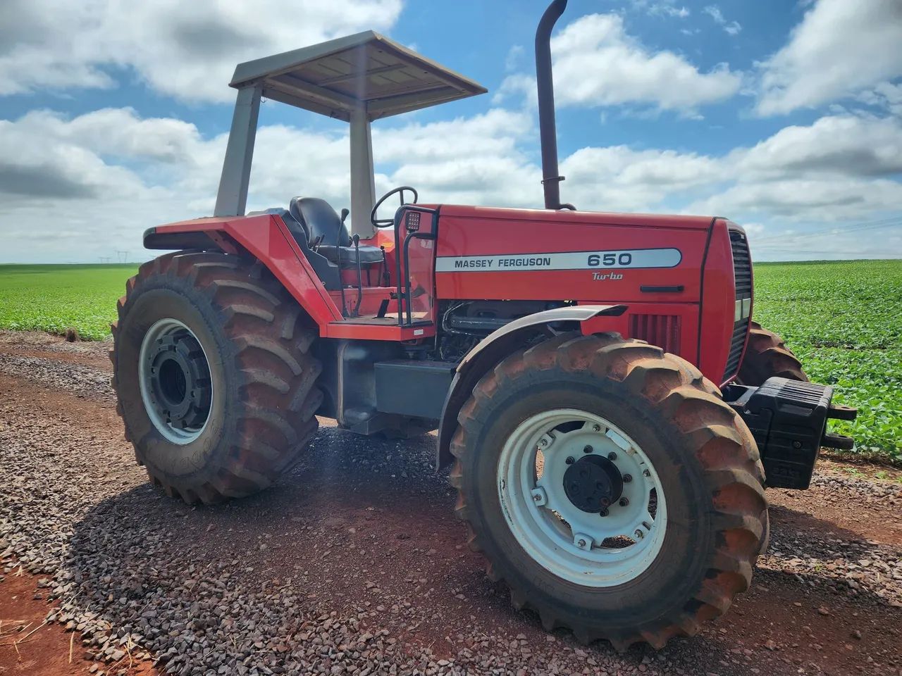  Vendo Trator Massey Ferguson 650 Turbo - Foto 4