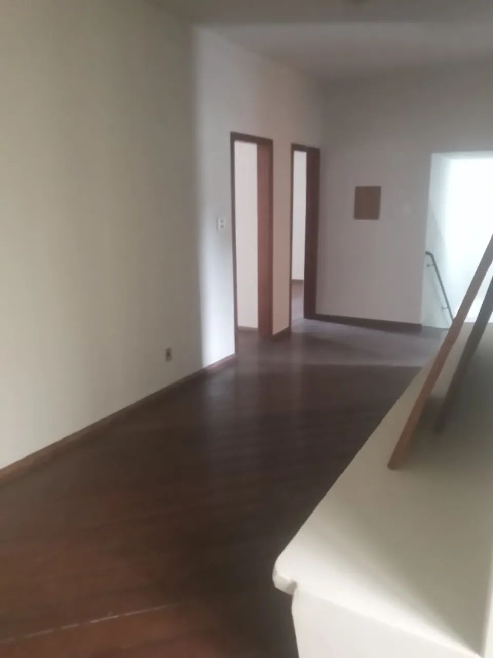 Excelente sobrado de frente com a UFU próximo ao terminal  - Foto 2