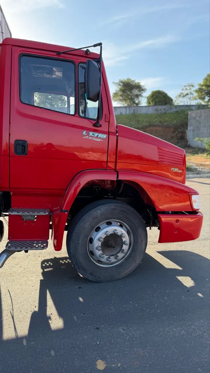  CAMINHÃO MERCEDES-BENZ 1318 BAÚ 2008 - Foto 5