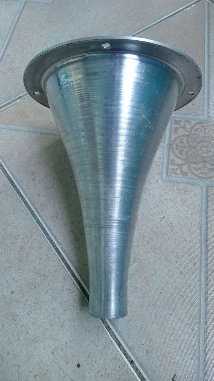 Corneta de som automotivo 