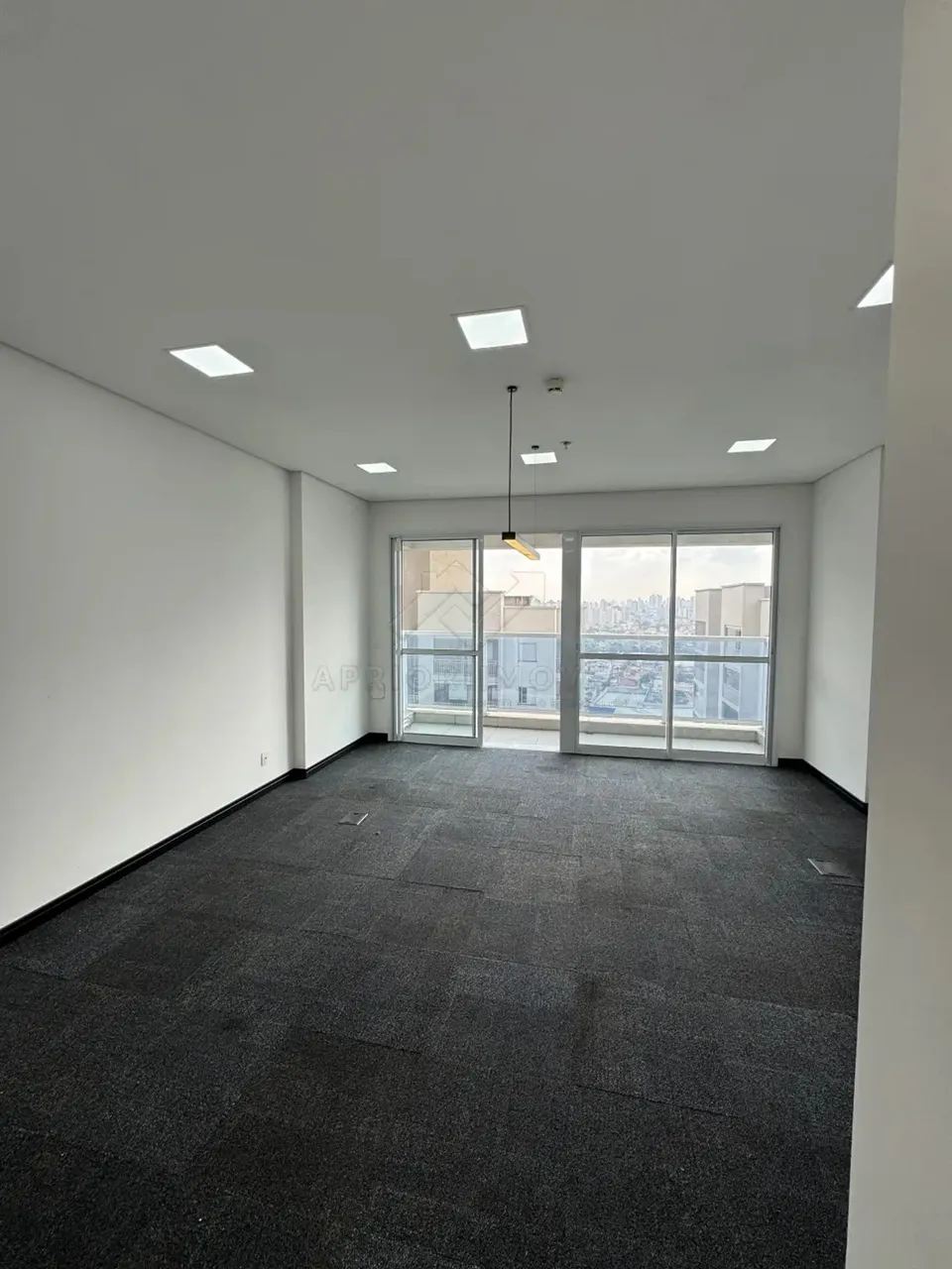 Sala comercial para alugar - 75,89 m², 2 vagas de garagem - Av. Pereira Barreto - Santo An
