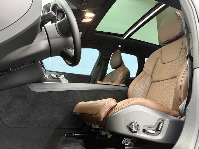 Volvo XC-60 T-8 Ultimate 2.0 AWD (híbrido) 2024 - Foto 11