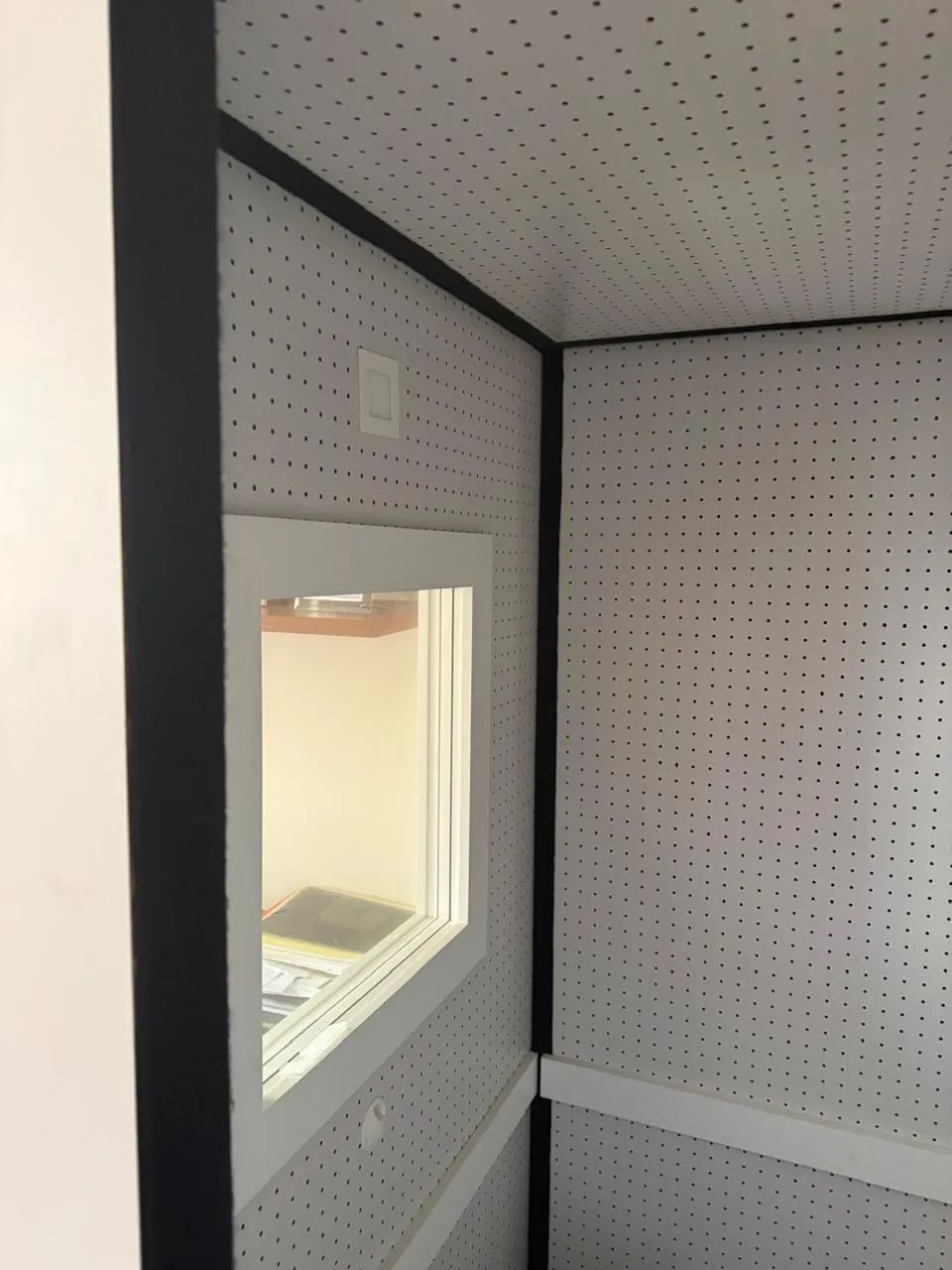 Cabine acústica com lã de rocha medidas 1,2x1,2x2,0 - Foto 6