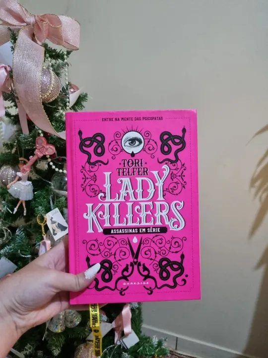 Livro Lady Killers da Dark side