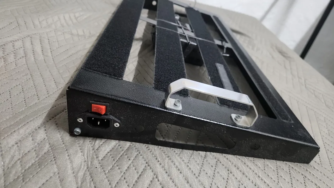 Pedalboard 60x30 Creation com bag e Kit elétrico