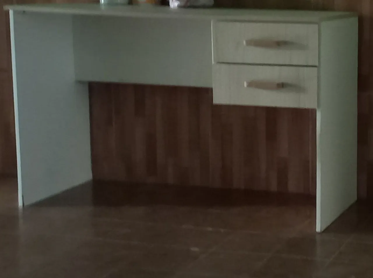 Doacao - Mesa de escritório com gavetas