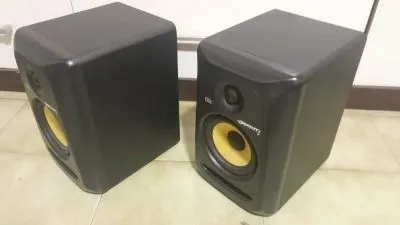 Monitores de estúdio KRK Rokit 5 G3