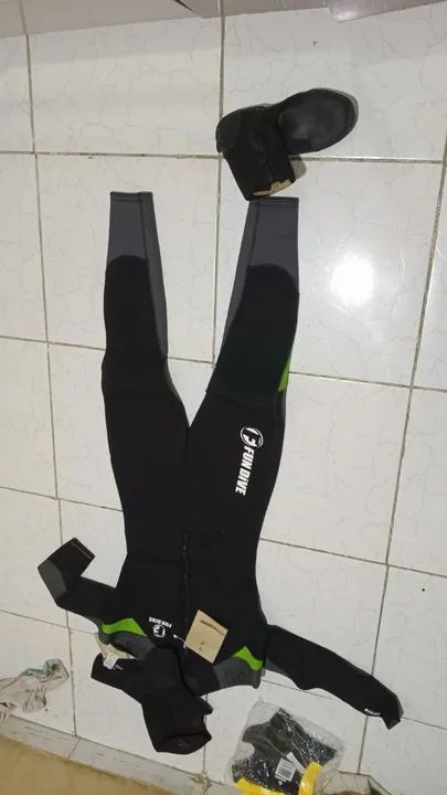 Macacão de mergulho Fun Dive - Tamanho M - Foto 2