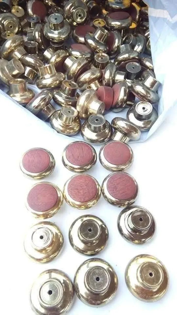Puxadores para móveis vintage 125 peças  - Foto 2