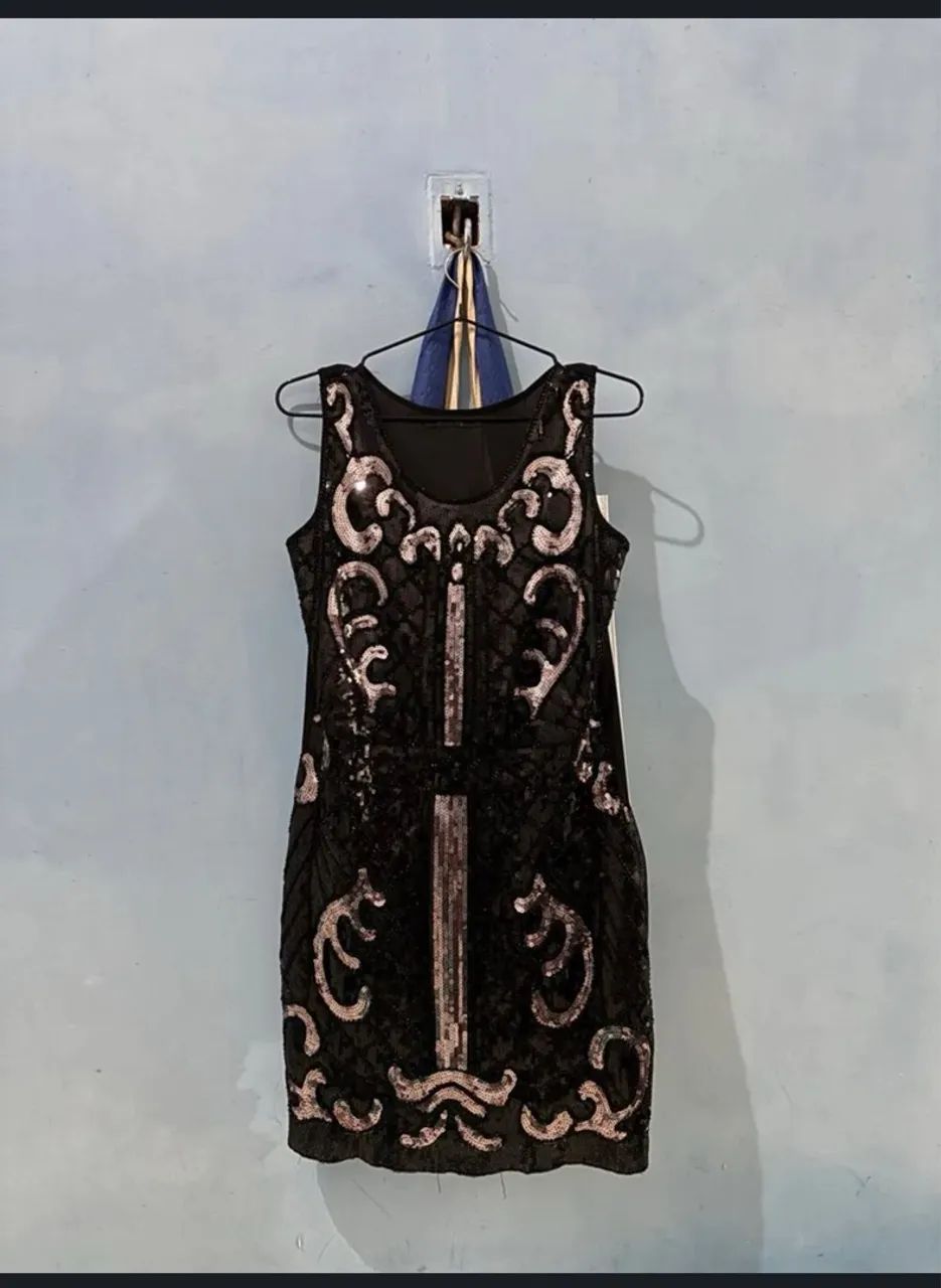 Vestido preto com detalhes em paetê - Foto 3
