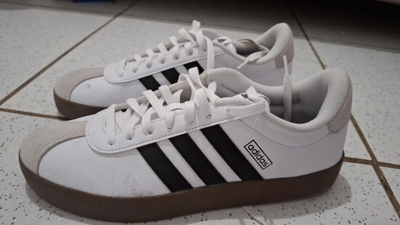 Tênis Adidas Branco + Bota