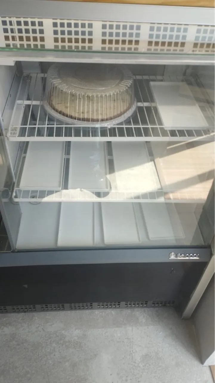 Vitrine expositora quente e frio 